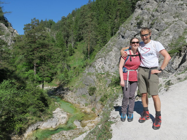 Sabine und ich im Ötschergraben zwischen Jodlgraben und Mirafall