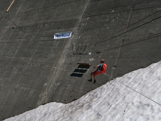 Klettersteig 'MoBo 107': Hans am Flying Fox