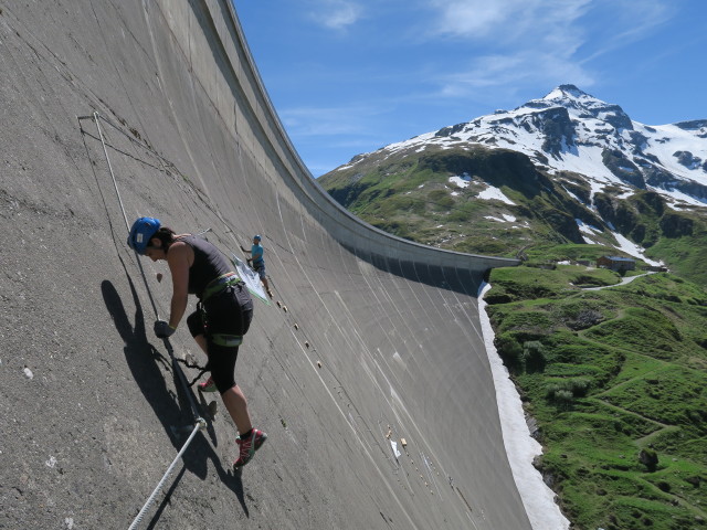 Klettersteig 'MoBo 107': Christina und Hans zwischen Rastbankerl und Swing