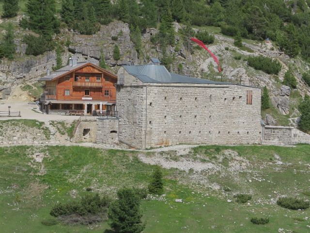 Dürrensteinhütte, 2.040 m (15. Juni)