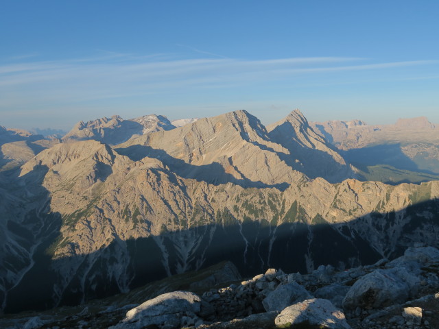 Fanesgruppe vom Muntejela de Senes aus (17. Juni)