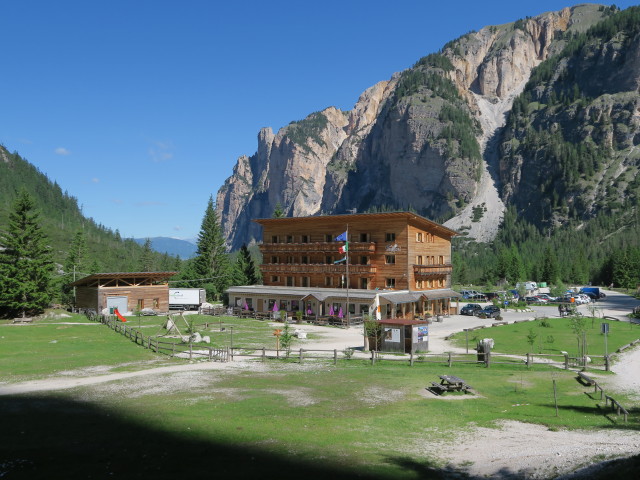 Ücia Pederü, 1.548 m (17. Juni)