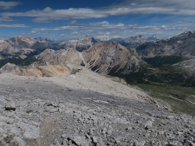 zwischen Neunerspitze-Klettersteig und Piza dales Nü (17. Juni)