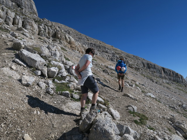 Weg 7B zwischen Piz Zuber und Sas dla Crusc (18. Juni)