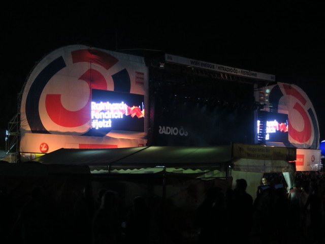 Rainhard Fendrich auf der Festb&uuml;hne (25. Juni)