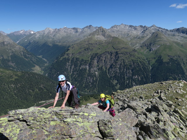 Sonja und Angelika am Deferegger Pfannhorn-Nordostgrat