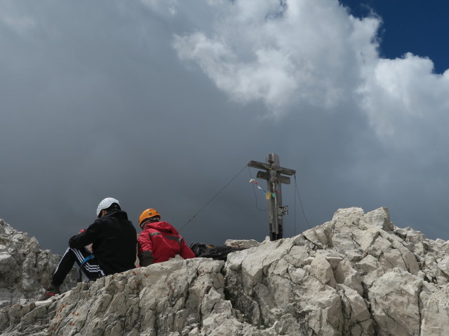 Armin und Aaron am Nordostgipfel der Sextener Rotwand, 2.936 m (15. Juli)