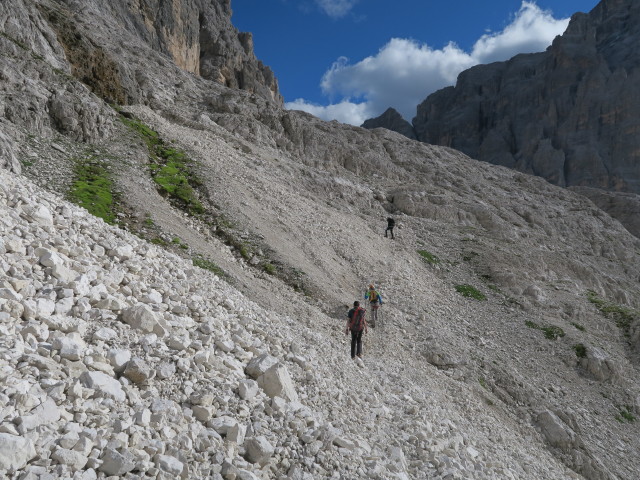 Ronald, Aaron und Armin am Weg 101 zwischen Alpinisteig und Forcella Giralba (15. Juli)