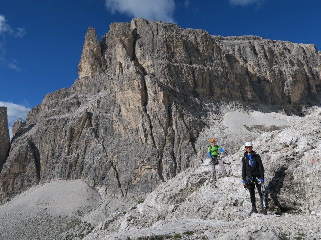 Aaron und Armin am Weg 101 zwischen Alpinisteig und Forcella Giralba (15. Juli)