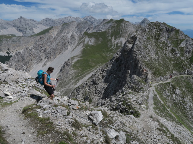 Larissa am Goetheweg zwischen Hafelekarspitze und Gleirschj&ouml;chl (29. Juli)
