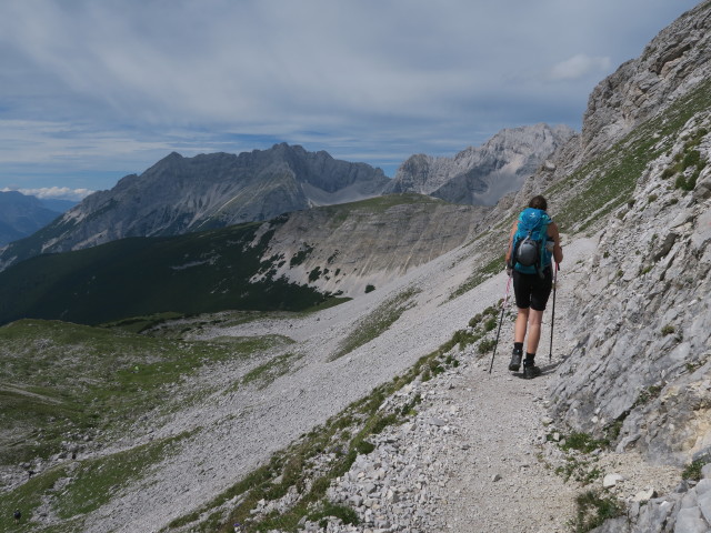 Larissa am Goetheweg zwischen M&uuml;hlkarscharte und Mandlscharte (29. Juli)