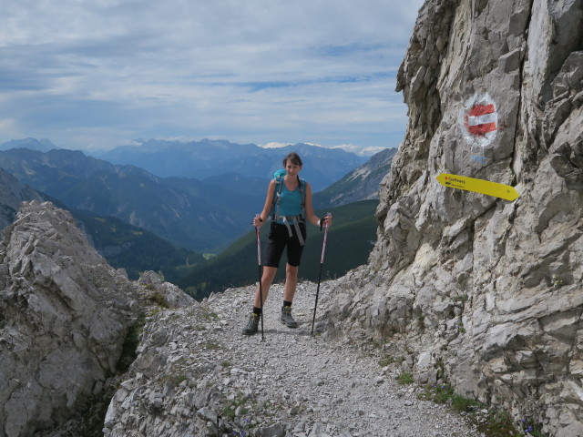 Larissa am Goetheweg zwischen M&uuml;hlkarscharte und Mandlscharte (29. Juli)