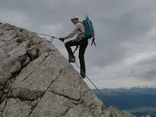 Innsbrucker Klettersteig: Larissa zwischen Seegrubenspitze und Seegrubenscharte (30. Juli)