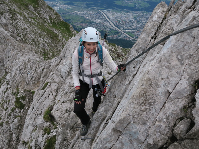 Innsbrucker Klettersteig: Larissa zwischen &Ouml;stlicher Kaminspitze und Mittlerer Kaminspitze (30. Juli)