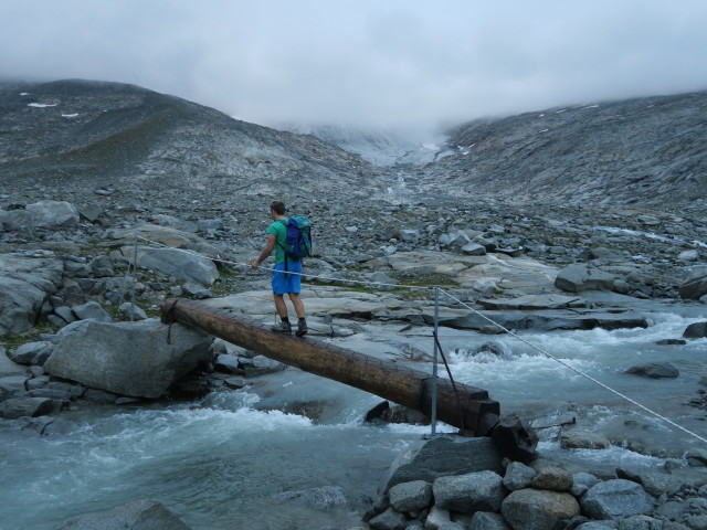 Stefan am Neveser H&ouml;henweg zwischen Nevesjoch und Am M&ouml;sele (5. Aug.)