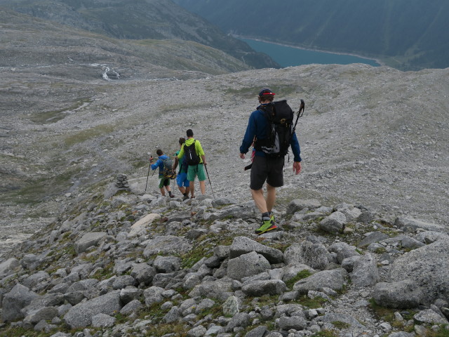 ?, Stefan, Christian und ? zwischen M&ouml;selerscharte und Neveser H&ouml;henweg (5. Aug.)