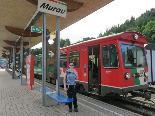 Sabine im Bahnhof Murau, 809 m (12. Aug.)