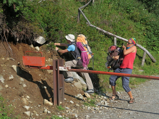 Christoph und Gudrun am Berliner H&ouml;henweg zwischen Zamsgatterl und Nassbach (25. Aug.)