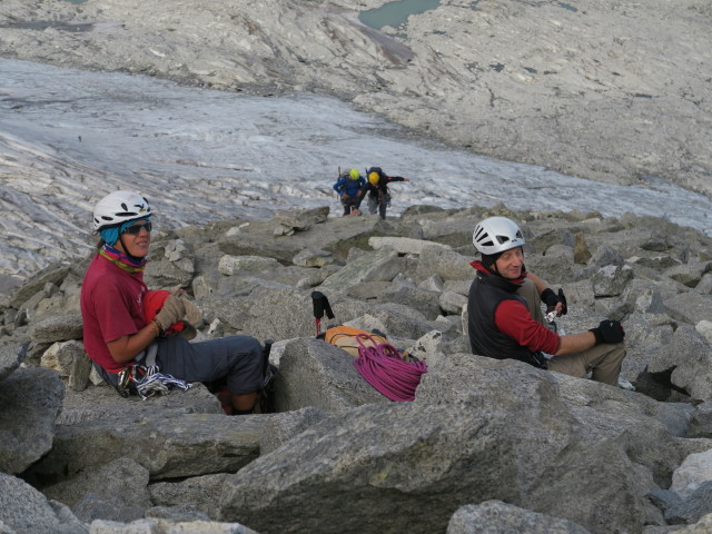 Gudrun und Christoph zwischen Schlegeiskees und Furtschaglkees (26. Aug.)