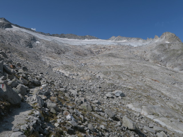 Neveser H&ouml;henweg zwischen Am M&ouml;sele und Muttelahner (26. Aug.)