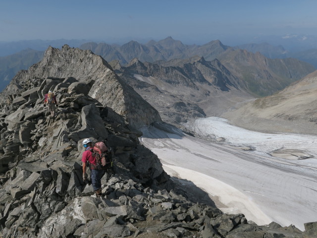 Christoph und Gudrun zwischen Hohem Wei&szlig;zint und Wei&szlig;zintferner (27. Aug.)