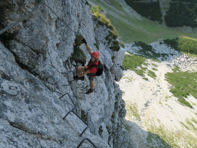 Heli-Kraft-Klettersteig: Jörg zwischen Riesenleiter und 1. Seilbrücke (8. Sep.)