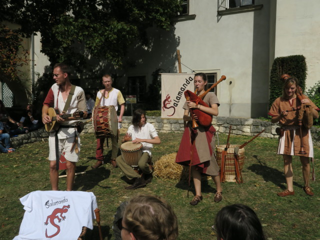 Musica Salamanda am Kirchenplatz