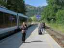 Sabine im Bahnhof Grünbach am Schneeberg, 557 m