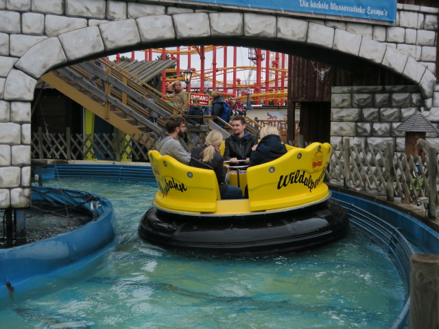 Florian, Alexandra, Norbert und Viktoria in der Wildalpenbahn