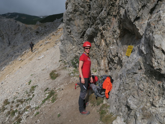 Königschusswand-Klettersteig: Carmen beim Einstieg