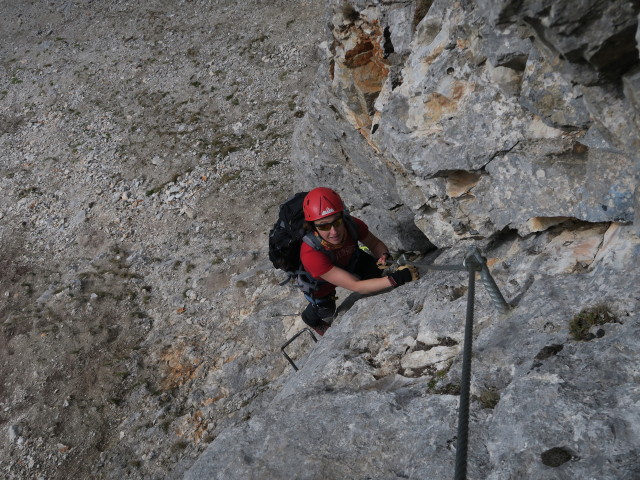 K&ouml;nigschusswand-Klettersteig: Carmen im unteren Teil