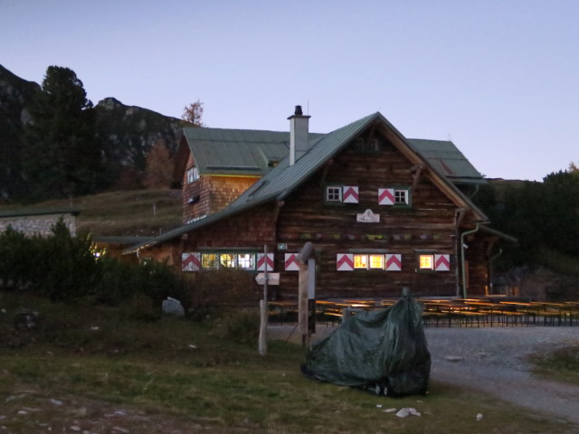 Südwiener Hütte, 1.801 m (14. Okt.)