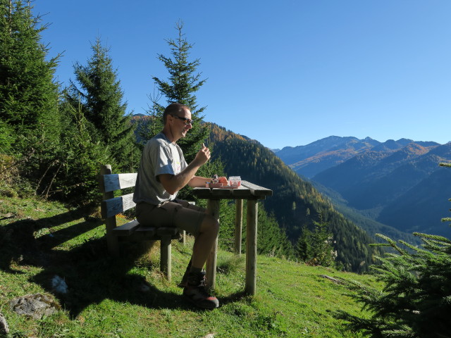 Ich neben Weg 73 zwischen Wolfgrubenh&uuml;tte und Unsinniggraben (15. Okt.)