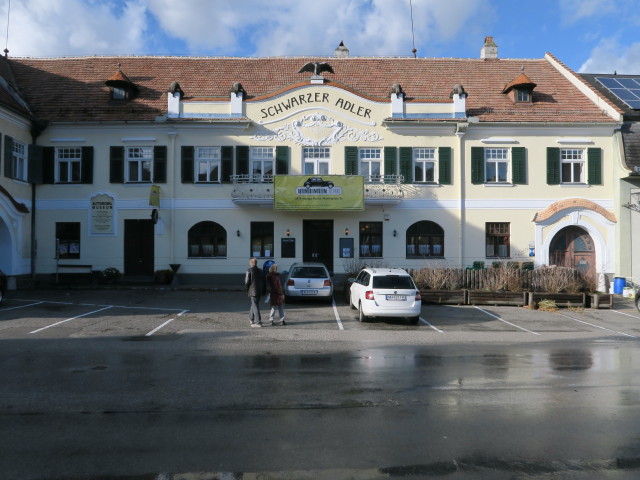 Papa und Mama beim Automobilmuseum