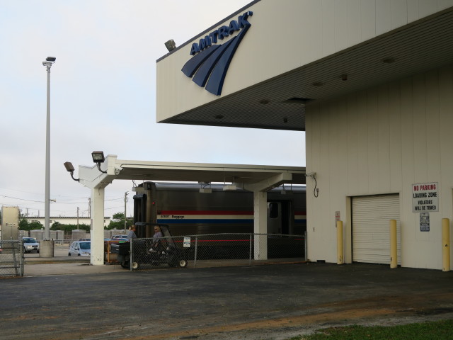 Amtrak Train 98 'Silver Meteor' in der Miami Station (5. Nov.)