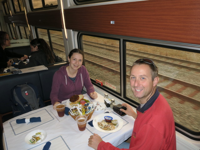 Sabine und ich im Amtrak Train 98 'Silver Meteor'  (5. Nov.)