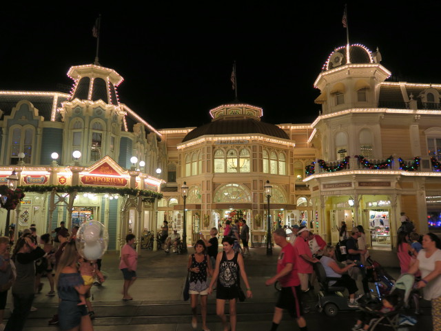 Emporium im Magic Kingdom (7. Nov.)