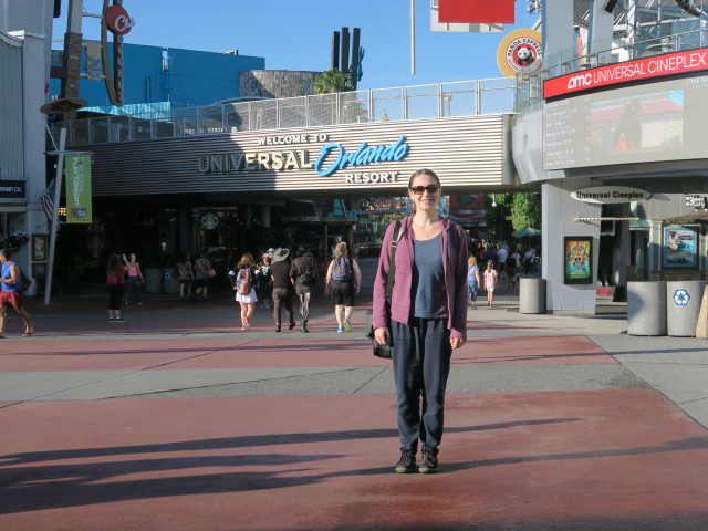 Sabine im Universal City Walk Orlando (8. Nov.)