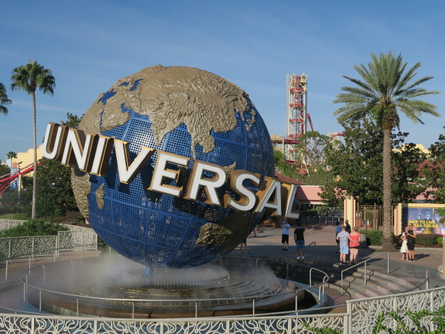 Eingang der Universal Studios Florida (8. Nov.)
