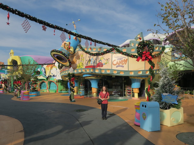 Sabine in Seuss Landing in Universal's Islands of Adventure (9. Nov.)