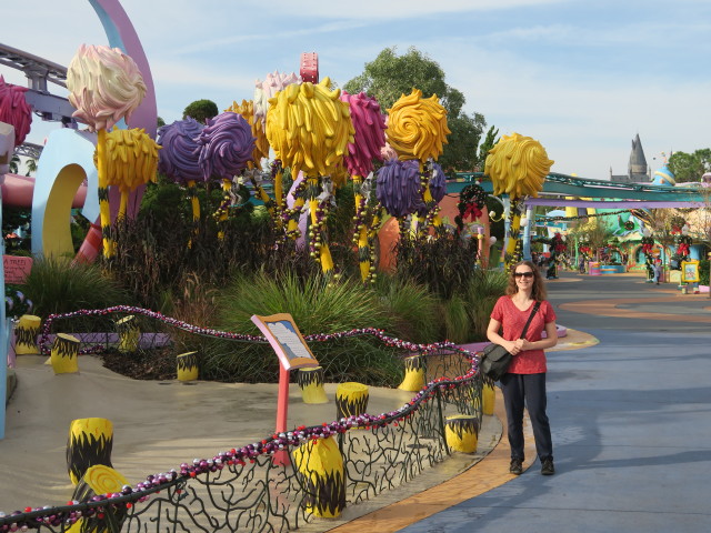 Sabine in Seuss Landing in Universal's Islands of Adventure (9. Nov.)