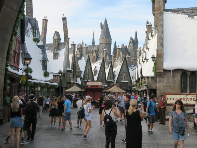Hogsmeade in Universal's Islands of Adventure (9. Nov.)