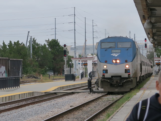 Amtrak Train 91 'Silver Star' in der Orlando Station (10. Nov.)