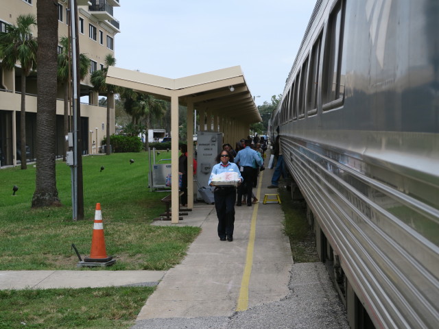 Amtrak Train 91 'Silver Star' in der Kissimmee Station (10. Nov.)
