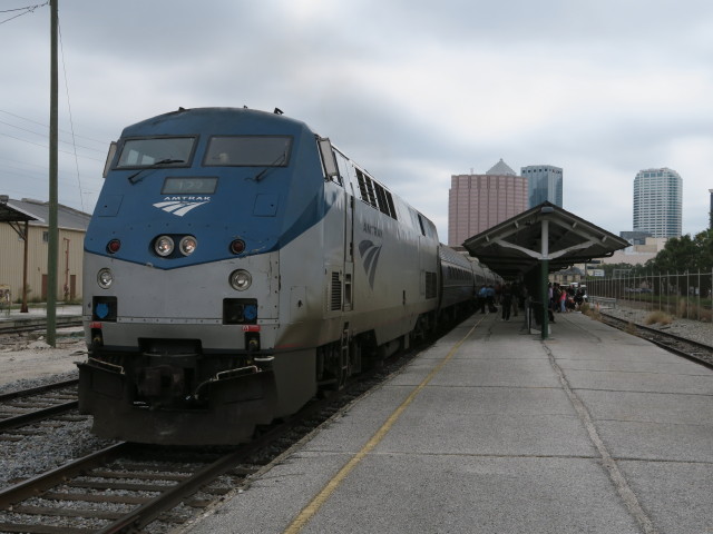 Amtrak Train 91 'Silver Star' in der Tampa Union Station (10. Nov.)