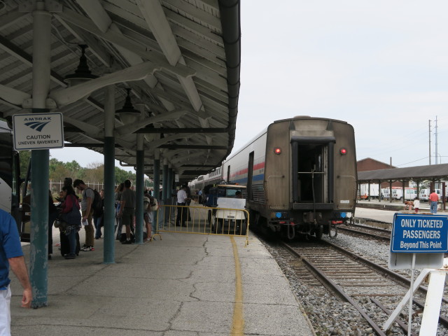 Amtrak Train 91 'Silver Star' in der Tampa Union Station (10. Nov.)