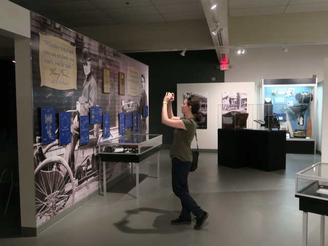 Sabine im Edison-Ford-Museum in Fort Myers (12. Nov.)