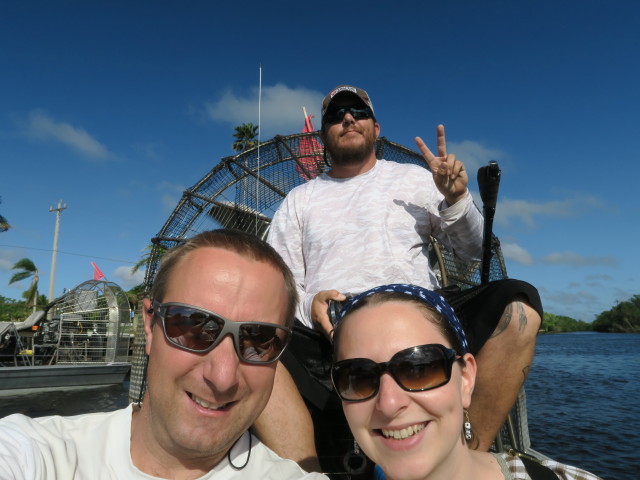 Ich und Sabine in Jungle Erv's Airboats in Everglades City (14. Nov.)