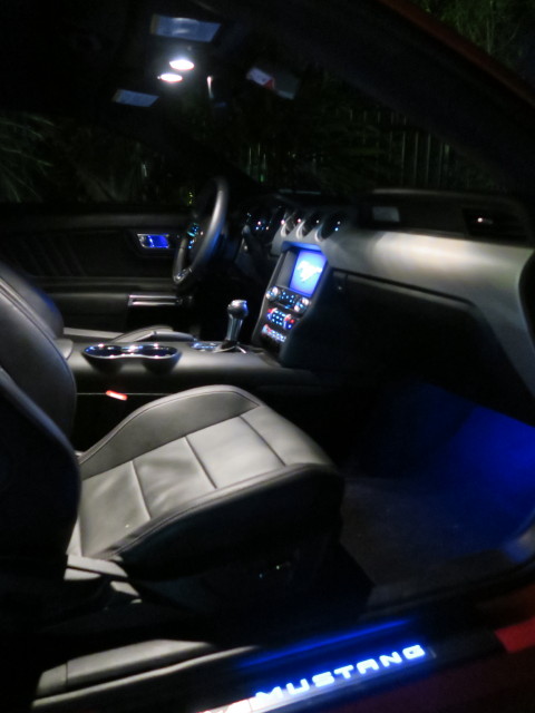 Ford Mustang Convertible (16. Nov.)