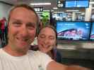 Ich und Sabine im Flughafen Wien-Schwechat, 179 m (19. Nov.)